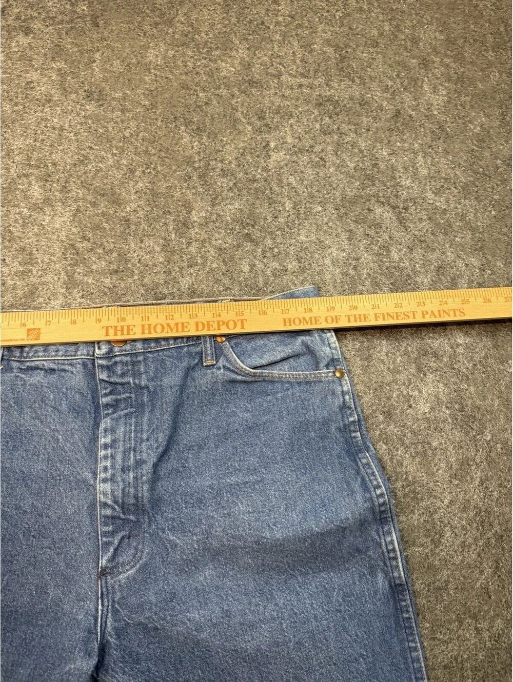 Wrangler Mens 38x31 Blue Regular Fit Straight Leg Jeans Vintage USA Made